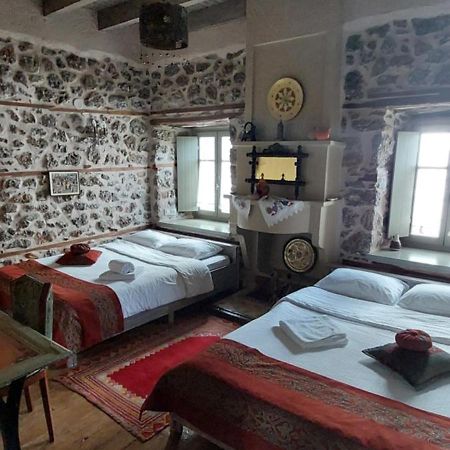 Bayiri Petit Pension Litóchoron Eksteriør billede