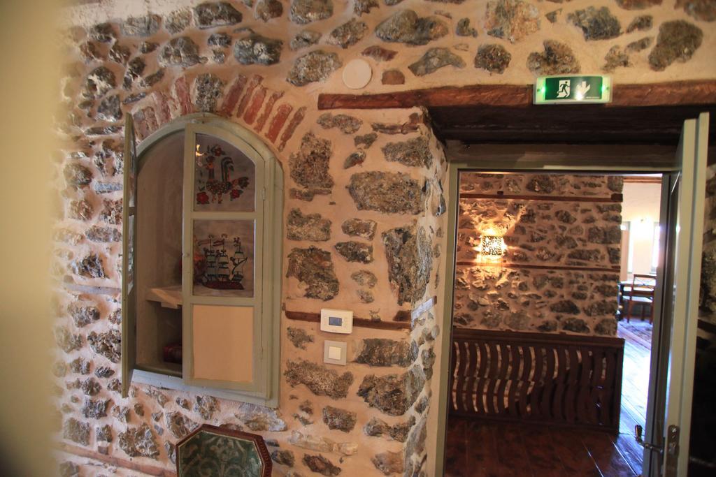 Bayiri Petit Pension Litóchoron Eksteriør billede